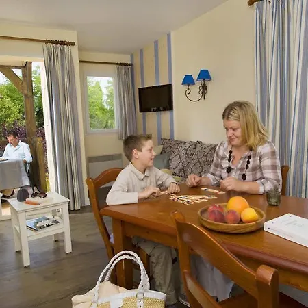 Pierre & Vacances La Du Golf Aparthotel